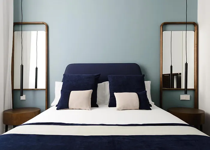 Self Catering: Smartrental Collection Gran Via Centric